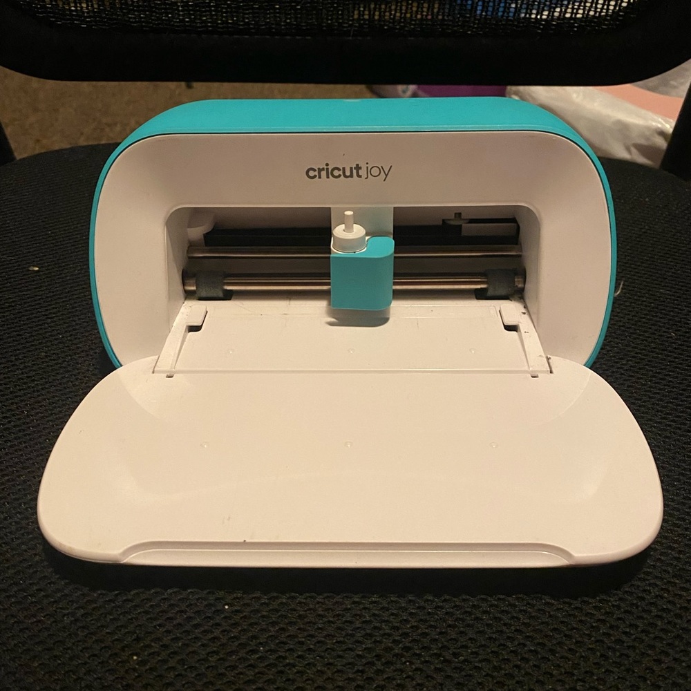 Cricut joy and accessories